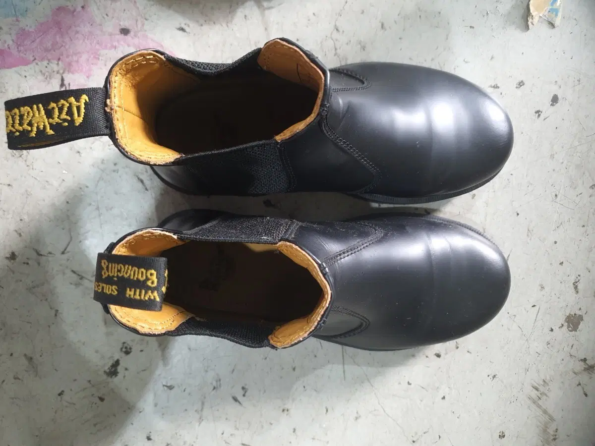 Dr. Martens Chelsea Boots Black 235
