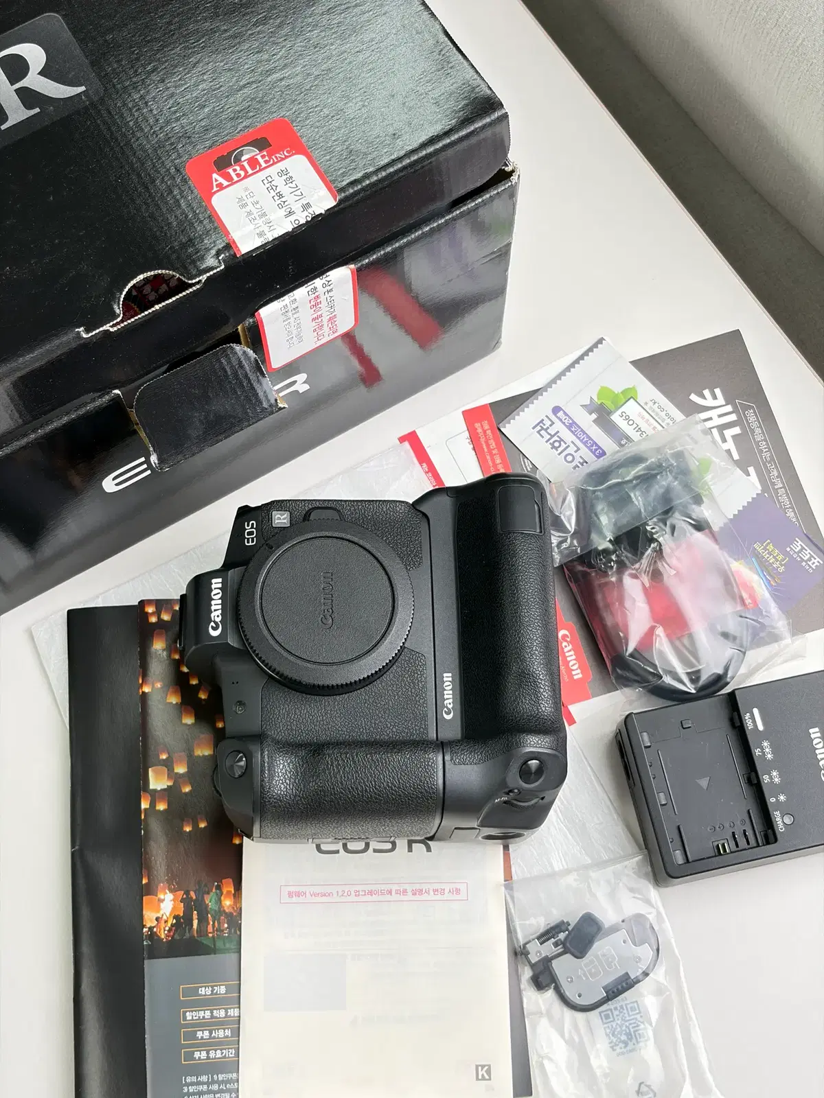 캐논 EOSR, R8, 100mm 알백마, 28-70mm, 15-35mm
