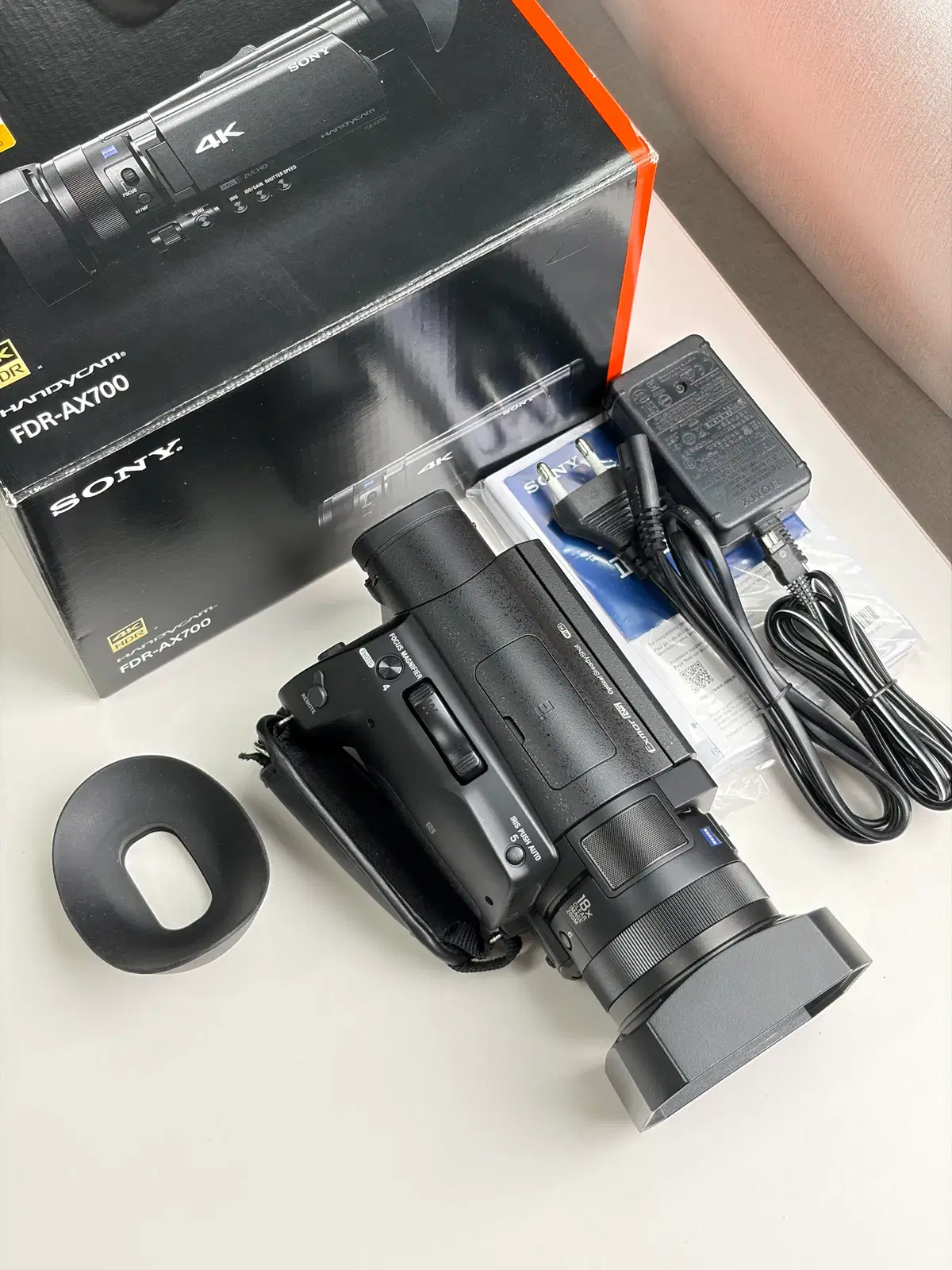 소니 FDR-AX700 , FDR-AX100 , FDR-AX40 , FDR-AXP55 캠코더 핸디캠