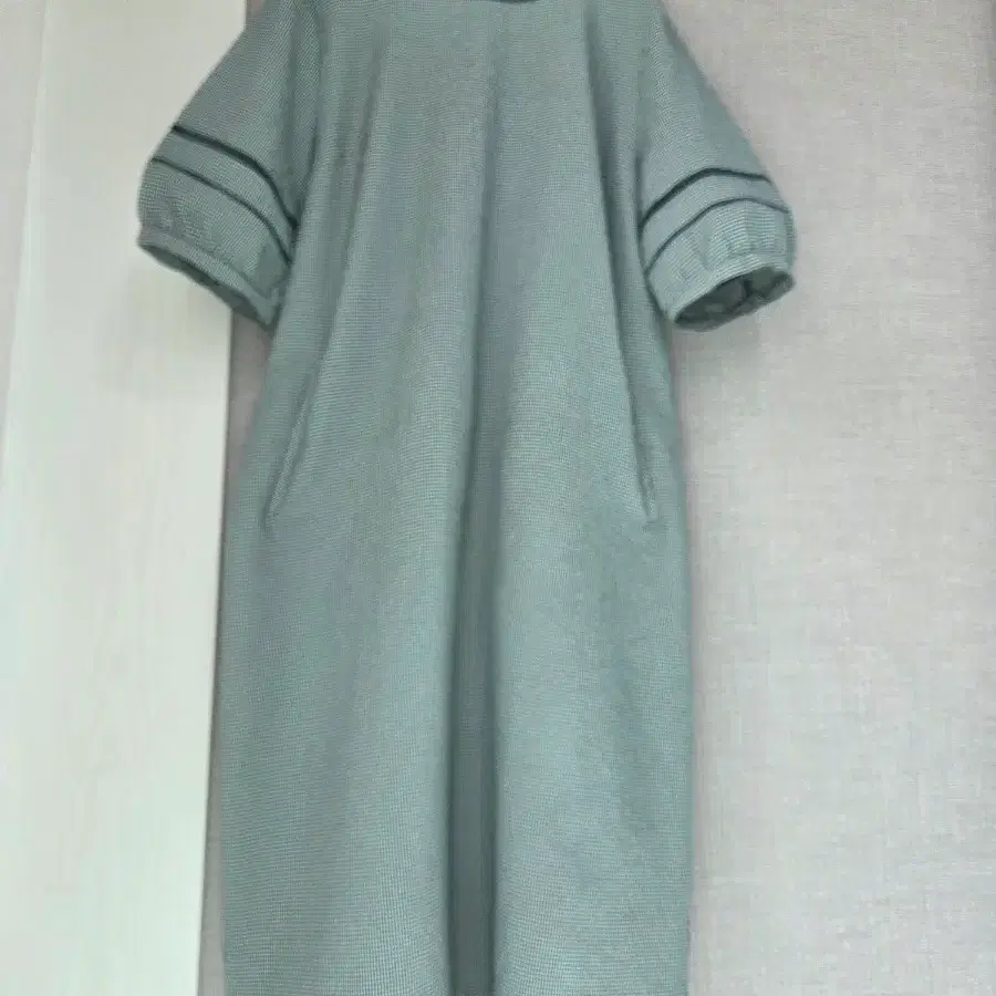 CROCODILE LADIES 볼륨소매 롱원피스
