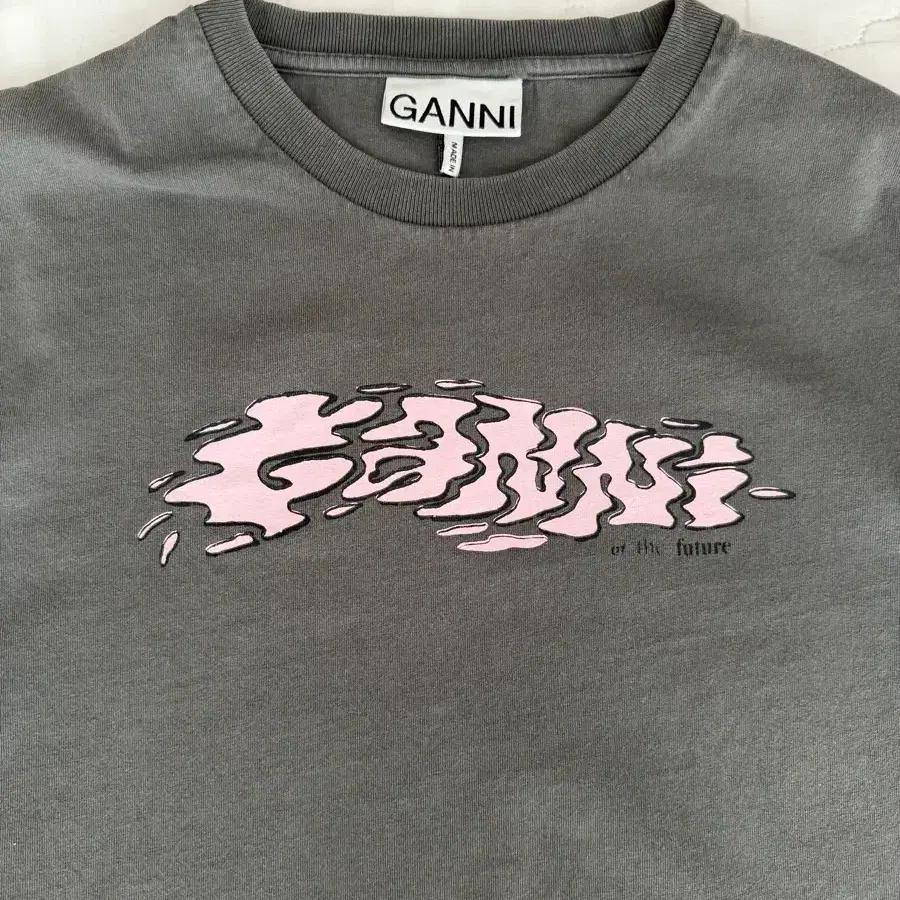 GANNI 반팔티