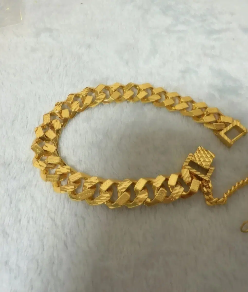 Octagonal gold-plated keum bracelet chain bracelet