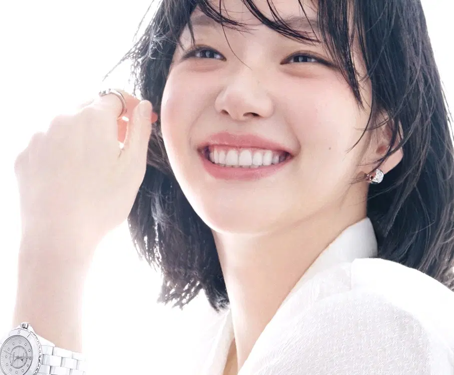 <파묘><대도시의 사랑법>김고은님이 표지모델로 나온 엘르 잡지 양도