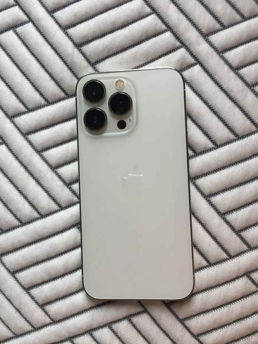 아이폰 13 pro 256 팔아요