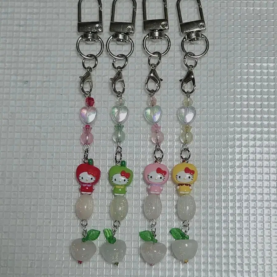 사과 키티 비즈 키링 (5+1이벤트)