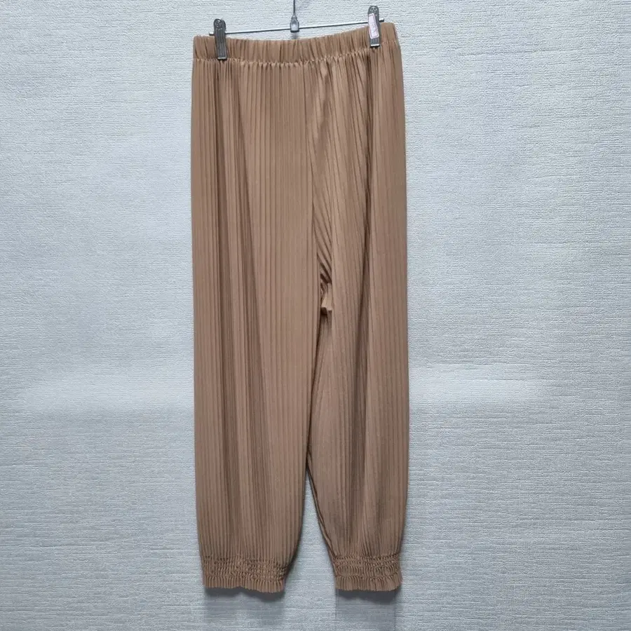 차456 플리츠 바지