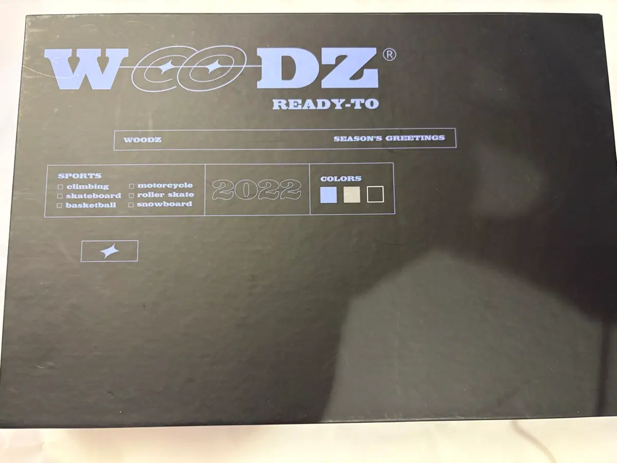 우즈 시즌그리팅 2022 앨범