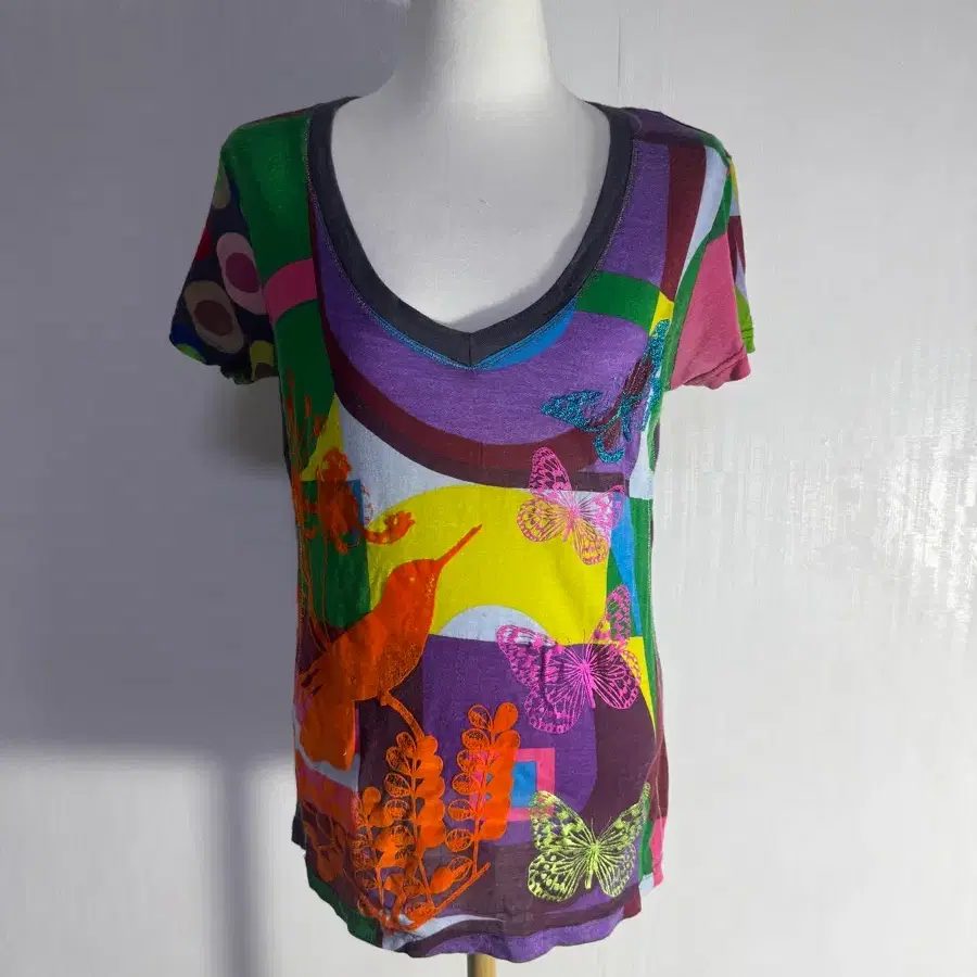 Desigual 티셔츠