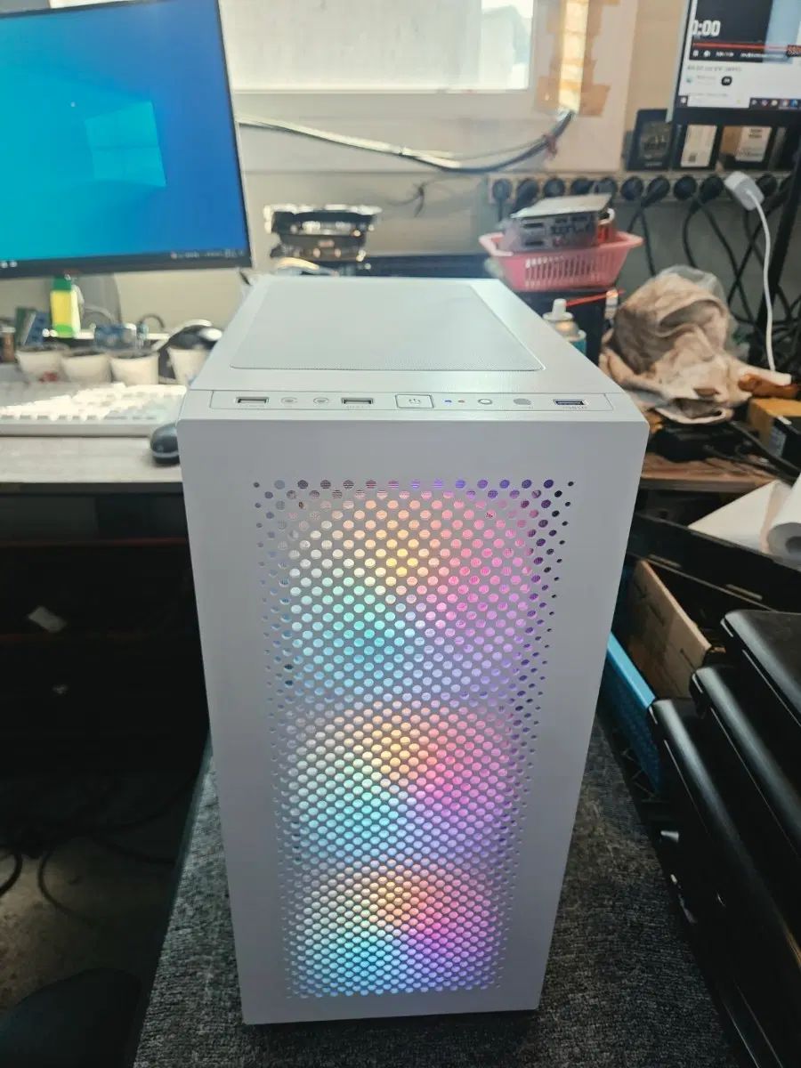 화이트 미들타워 PC 본체 (i5-10600KF, RTX 1060 6GB)(193)