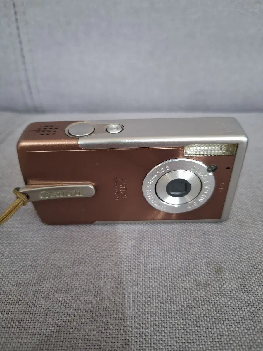 126.캐논 디지털 IXUS I  카메라 브라운
