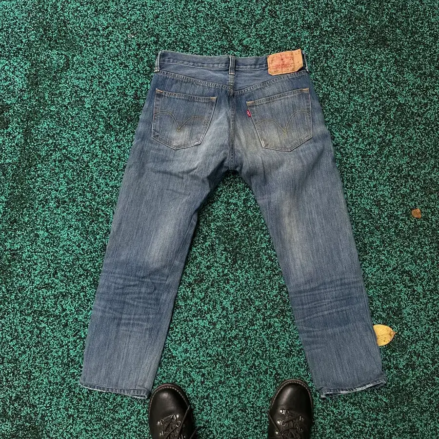 00s levis 501 original fit denim jeans