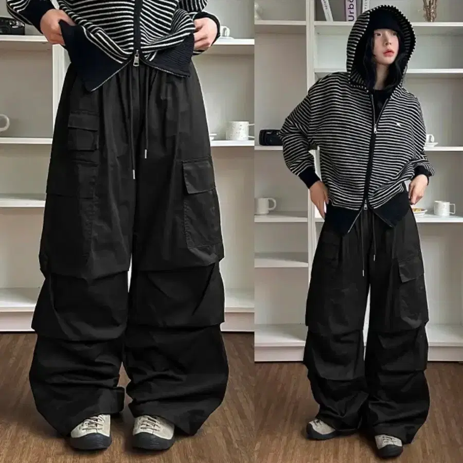 블랙 파라슈트 카고 와이드 팬츠