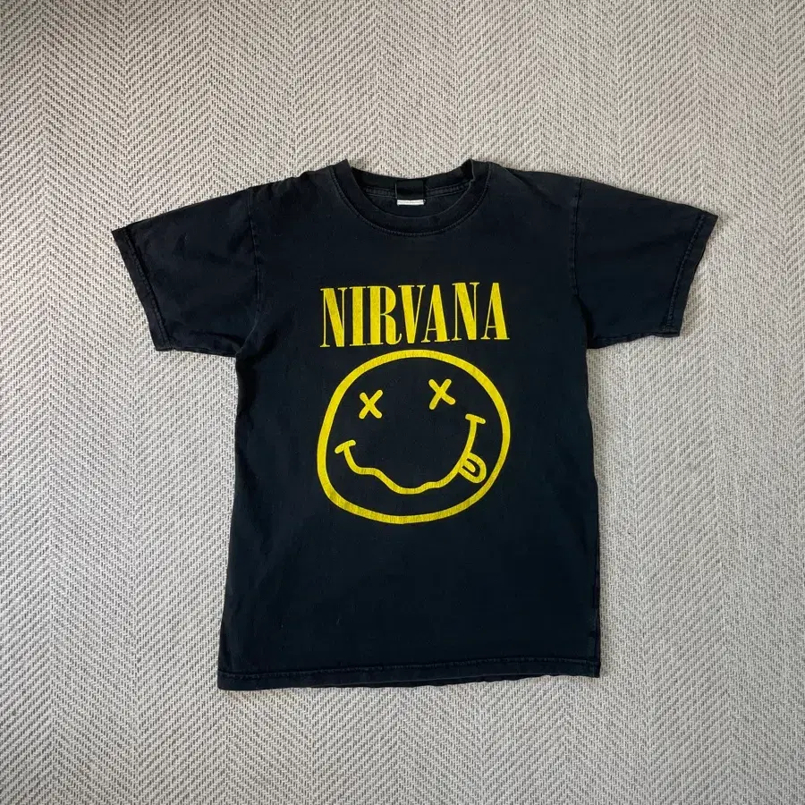 빈티지 너바나 NIRVANA 스마일 티셔츠