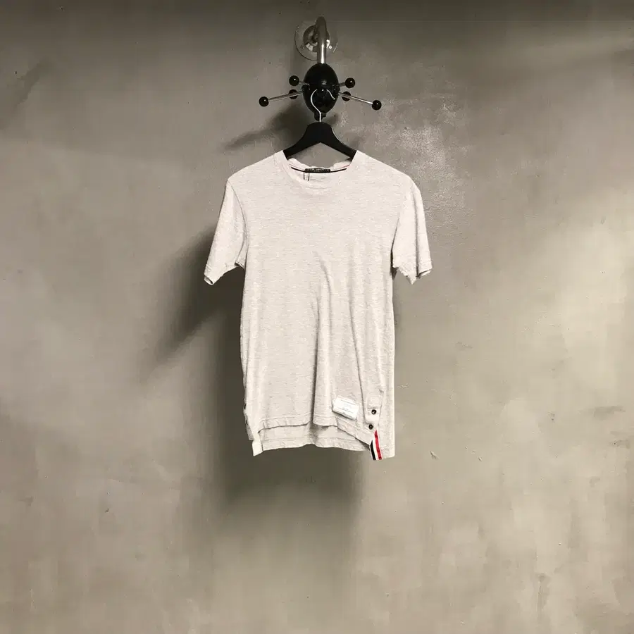톰브라운 반팔 티셔츠 그레이 1(W)