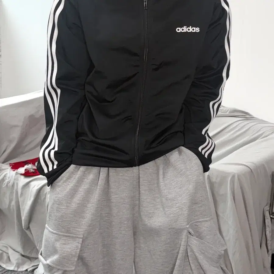 아디다스 블랙 트랙탑 져지 2XL
