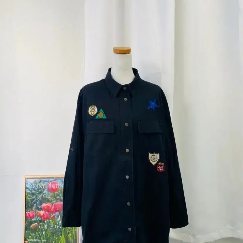 리안뉴욕 패치 장식 블랙 셔츠형 야상