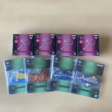 제일복권 킹덤하츠 키 블레이드 러버 참 세트