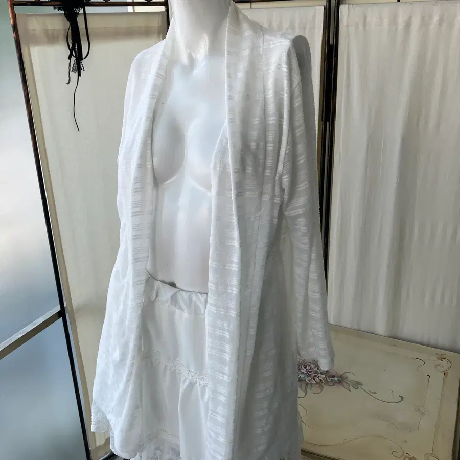 화이트 스트라이프 볼레로 가디건 1390 모리걸 일본빈티지