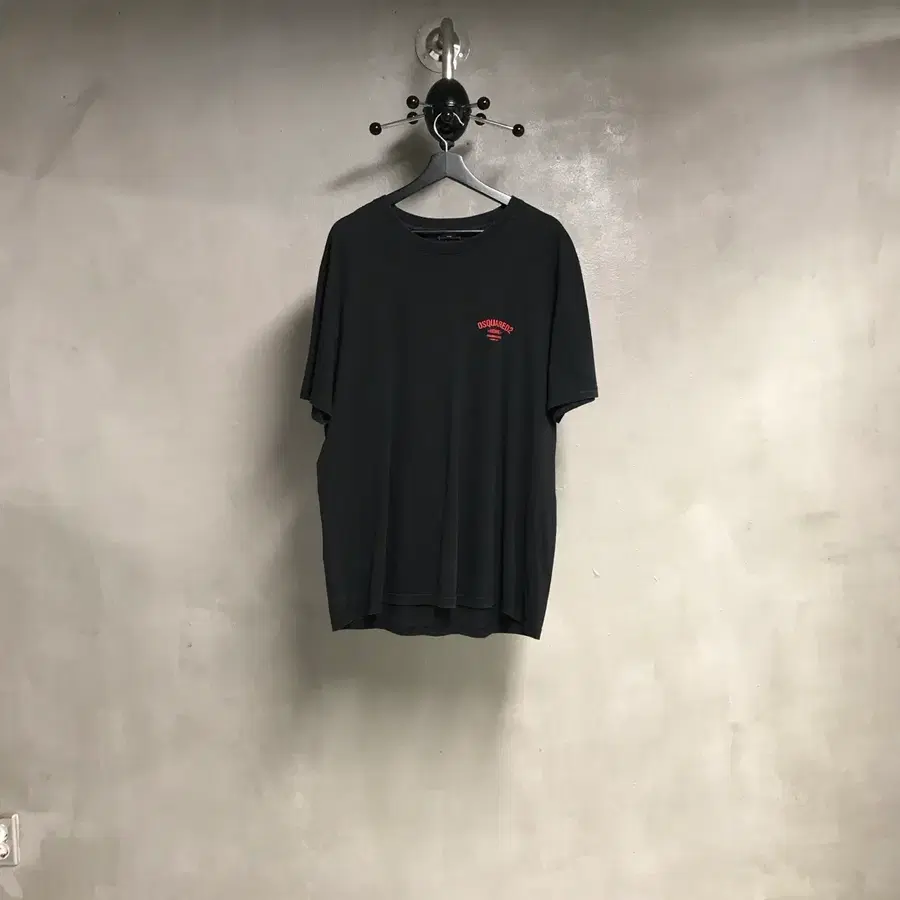 디스퀘어드2 반팔 티셔츠 블랙 XL