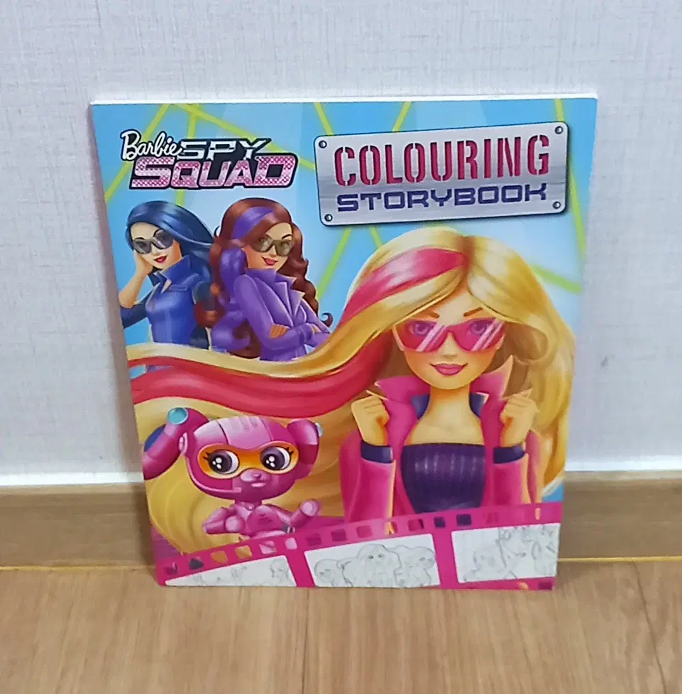 바비 스파이 스쿼드 컬러링 스토리북 Barbie Spy Squad COLOURING STORY BOOK