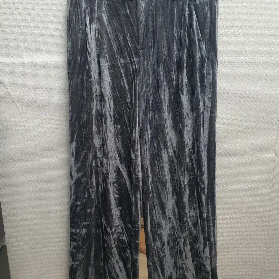 [EUR34/S] H&M 에이치앤엠 크러시드 벨벳 와이드 팬츠 (상태 최상)