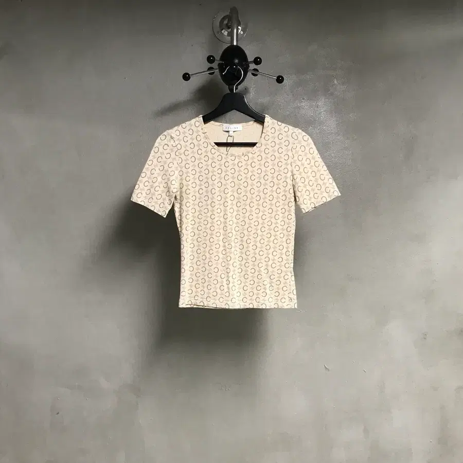 셀린느 반팔 티셔츠 베이지 40(W)