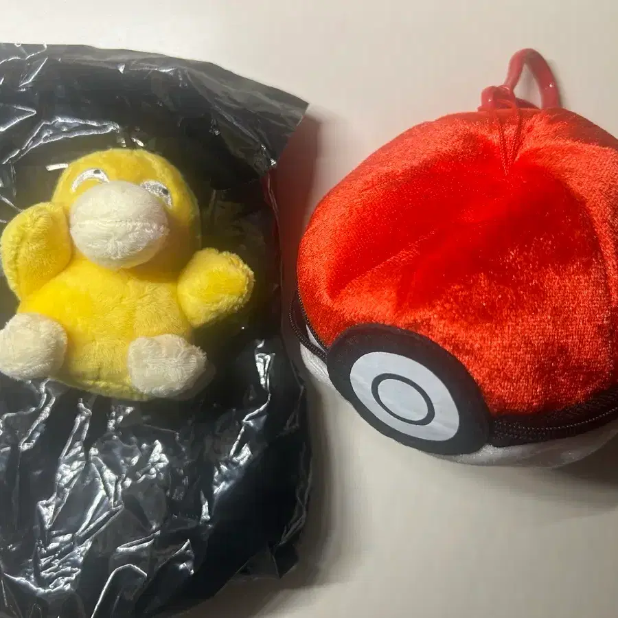 포켓몬스터 고라파덕 마스코트 키링 몬스터볼 파우치