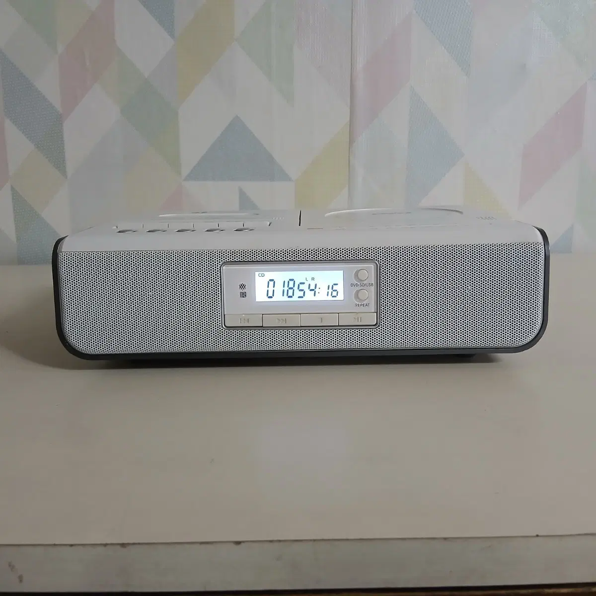 INVIO PD-8400 RADIO /CASSETTE RECORDER