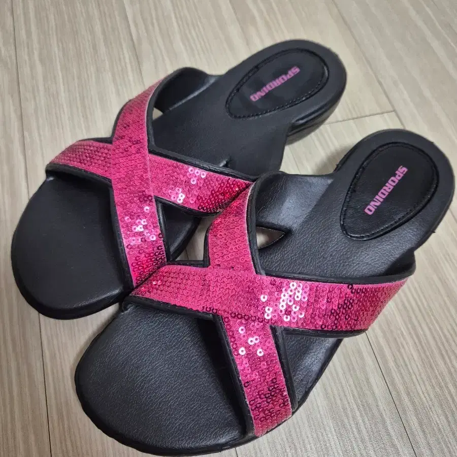 스포디노 핑크 큐빅 스트랩 샌들 39(245mm)