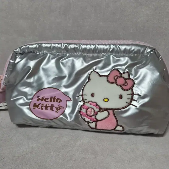 헬로키티 파우치 실버 가방