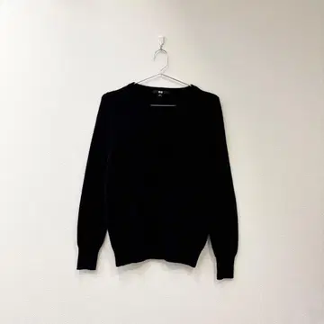 유니클로 캐시미어 니트 블랙 라운드넥 M
