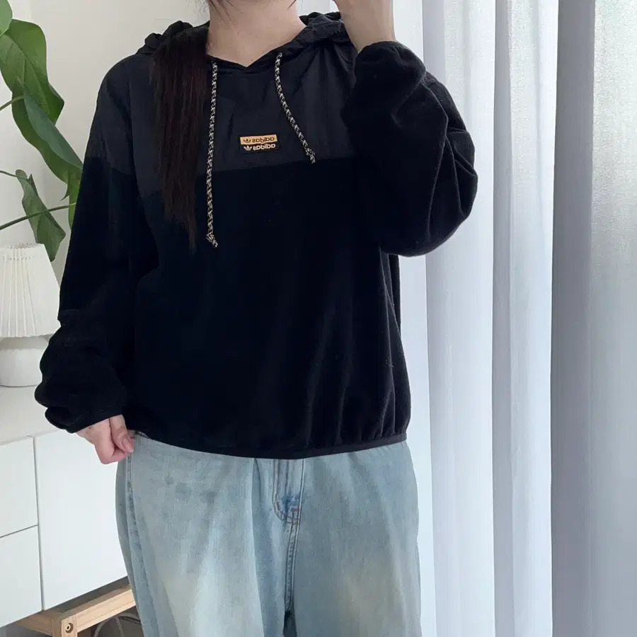 아디다스 블랙 하이브리드 후리스 후드티 [ S ]