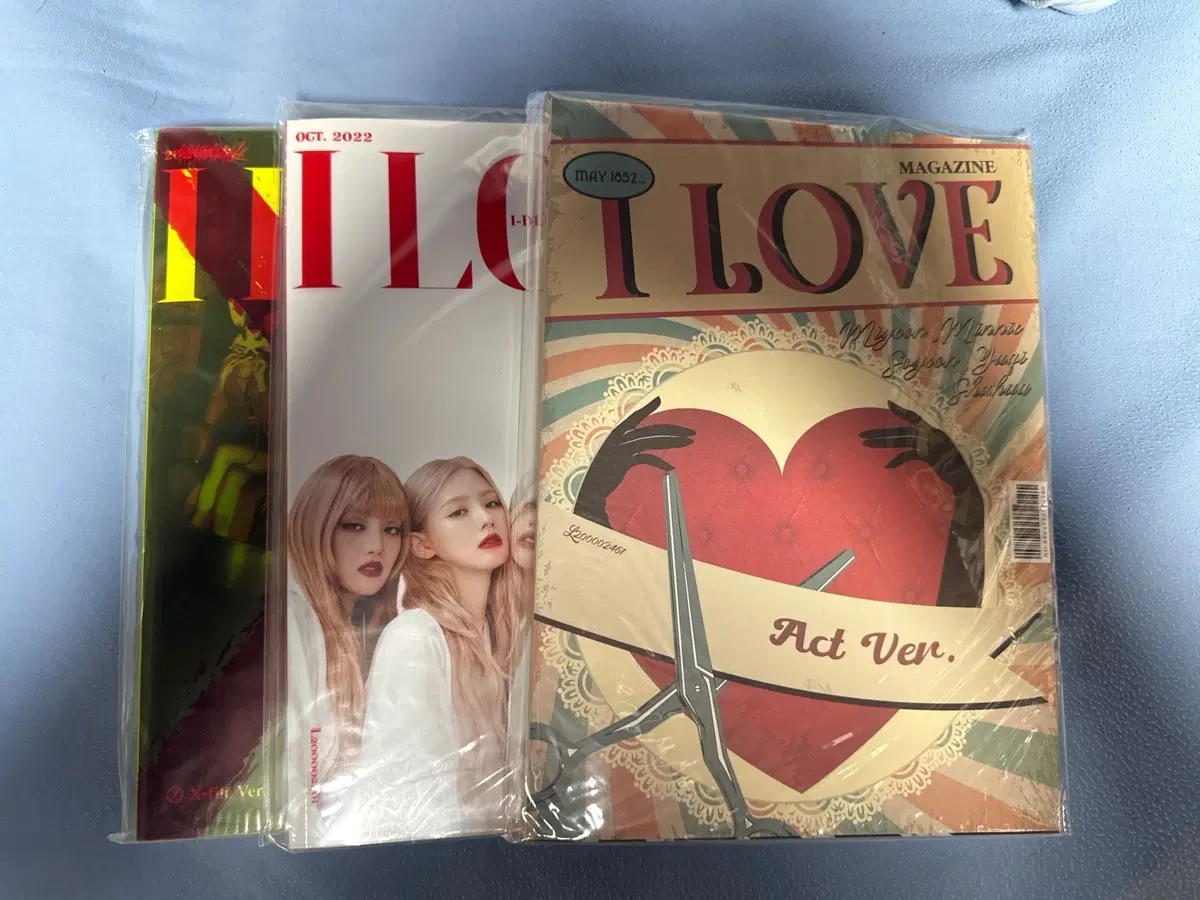 아이들 [ilove] 앨범 세트 판매합니다.