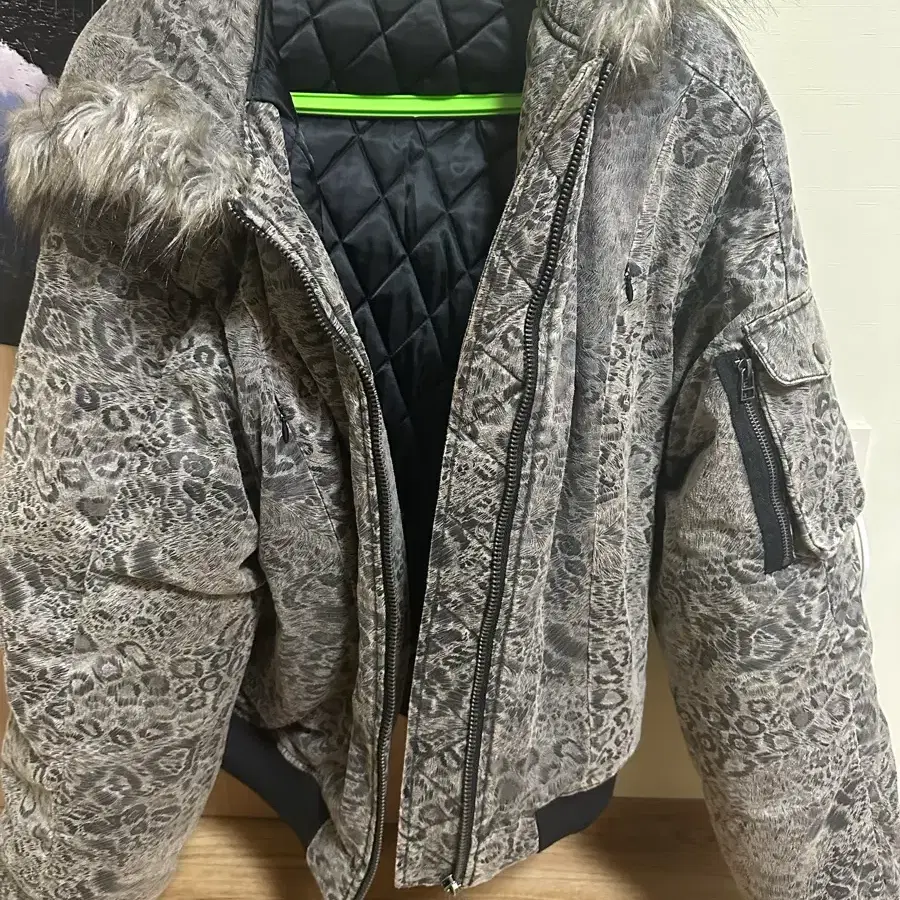 비엑세스 자켓