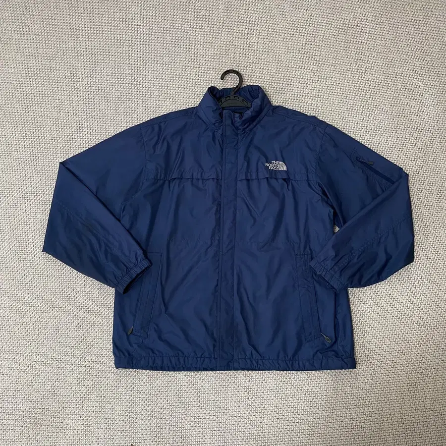 XL 노스페이스 등산 바람막이 N.7004