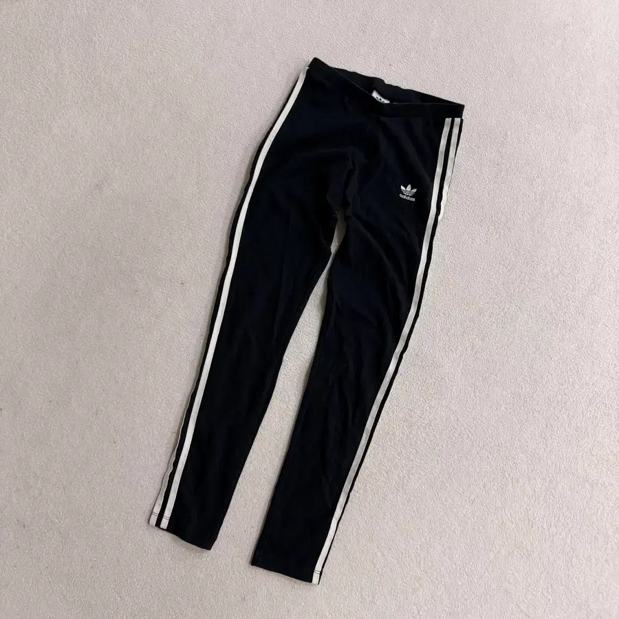 XS 아디다스 레깅스 0818T2