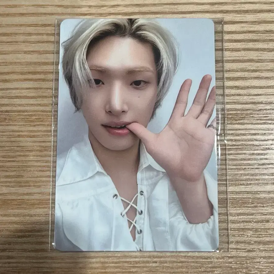 에이티즈 애니티즈 팝업 민기 포카