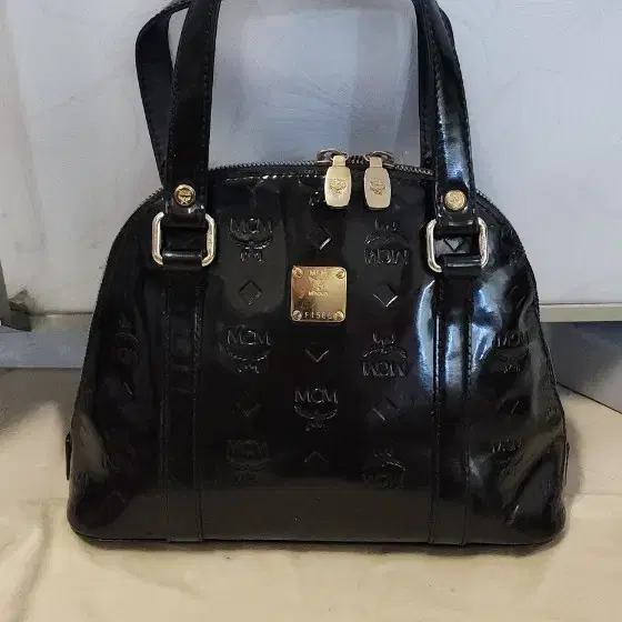 MCM 스몰 알마백