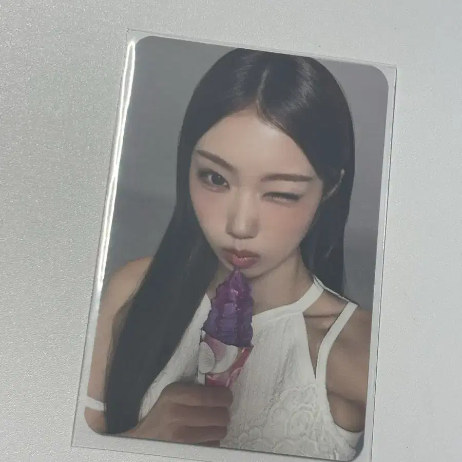 이즈나 최정은 시즌그리팅 2026 예스24 포카