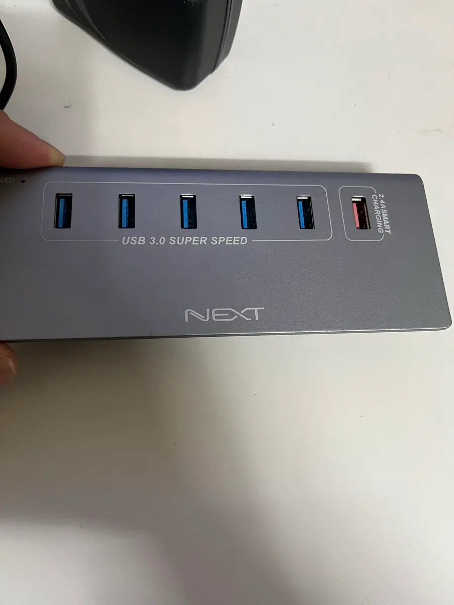 NEXT USB 3.0 허브 충전기 팝니다.
