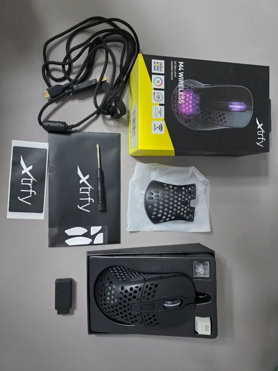 Xtrfy M4 무선 게이밍 마우스 블랙 RGB