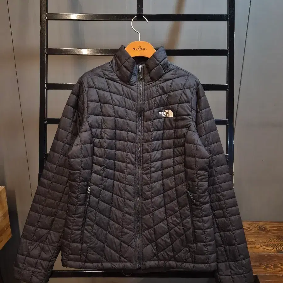 [M] 노스페이스 THE NORTH FACE 써모볼 경량 패딩 자켓 블랙 7.5