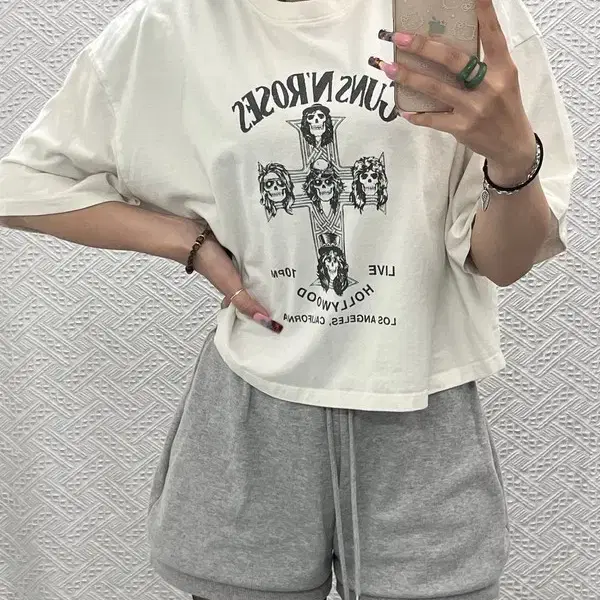 건즈앤로지스 X 탑텐 콜라보 빈티지 락펑크 크롭 반팔티 100 C14154