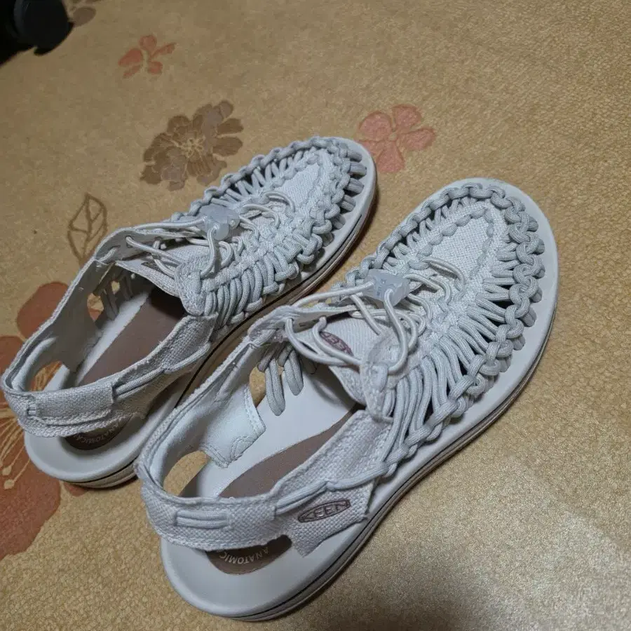 킨 샌들 유니크 아이보리 250