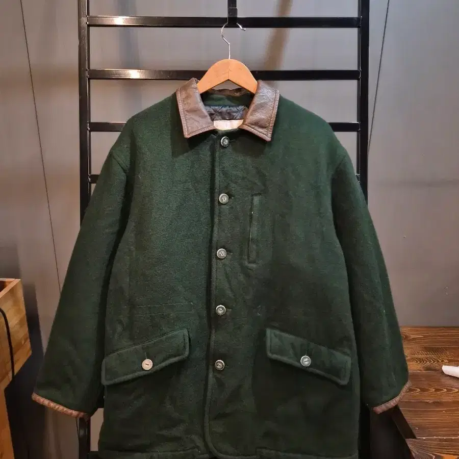 [L] MacBeth 맥베스 일본산 울 90% 가죽배색 헌팅 자켓 카키그린 8.9