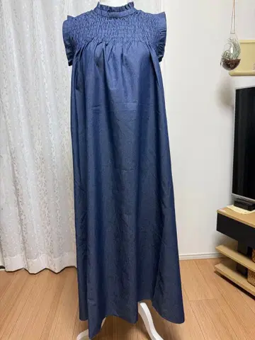 데님 롱 원피스 슬리브리스 셔링 미사용 새상품