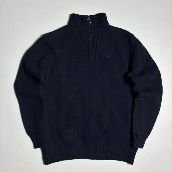 바버 BARBOUR 로고 하프집 니트 R3347