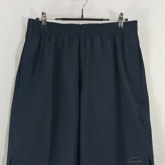 네파 이젠벅 반바지