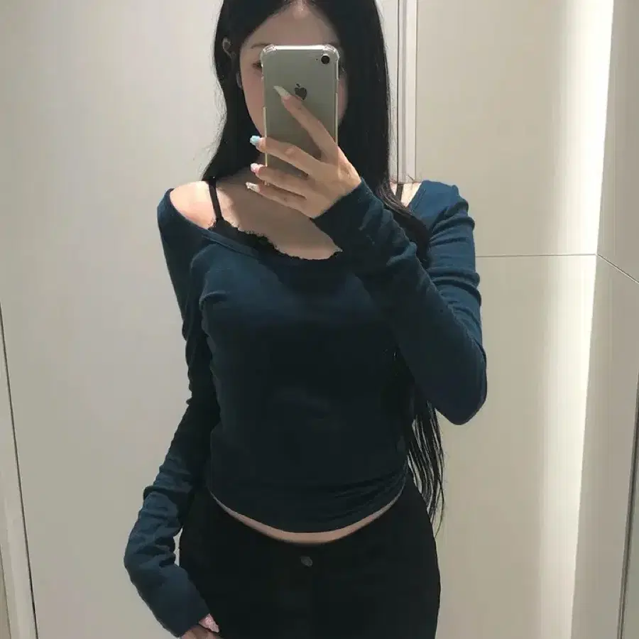 세미 오프숄더 딥 브이넥 롱슬리브 네이비