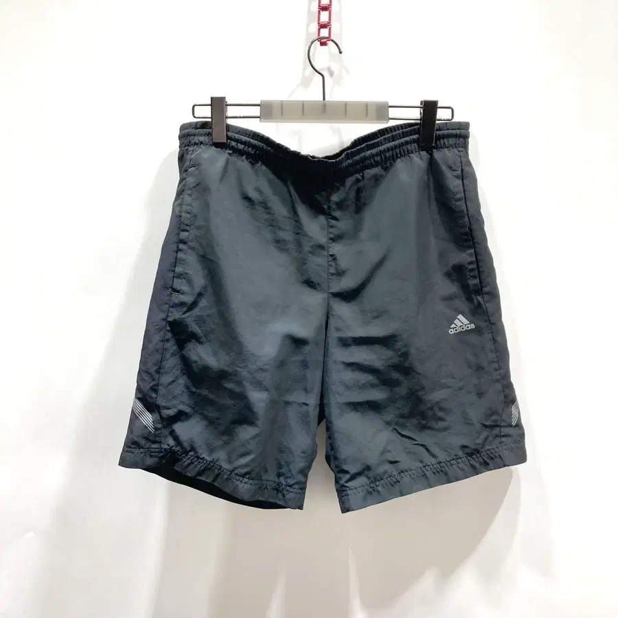 아디다스 밴딩우븐반바지 블랙 95 영구제 중고장터